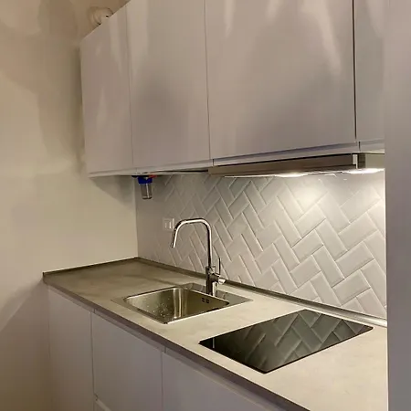 Quiet With Canal View Apartment *